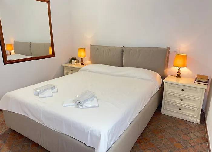 Medieval Experience, With Panoramic View * Pigna