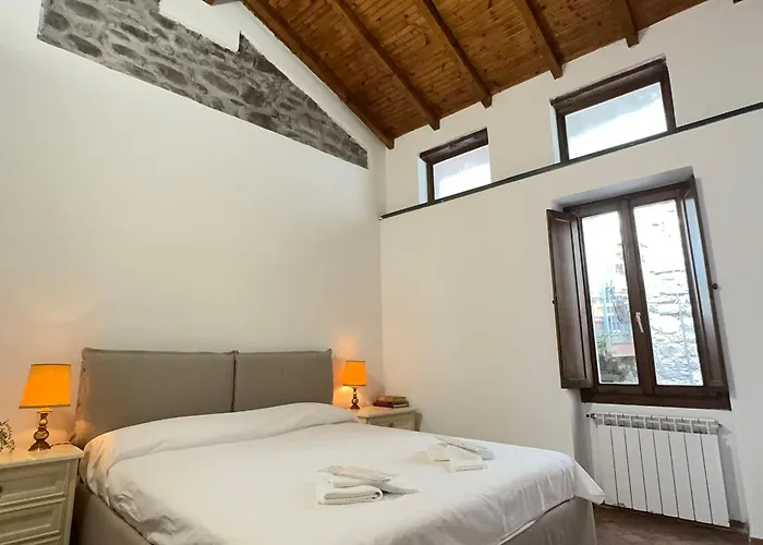 Medieval Experience, With Panoramic View Pigna