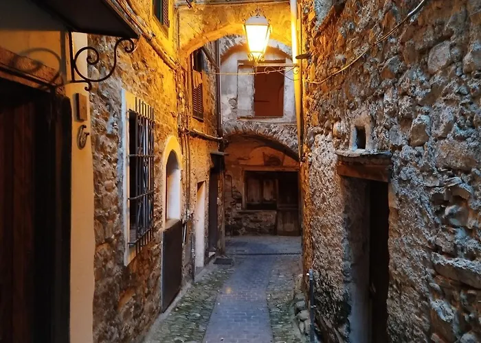Apartment Medieval Experience, With Panoramic View Pigna